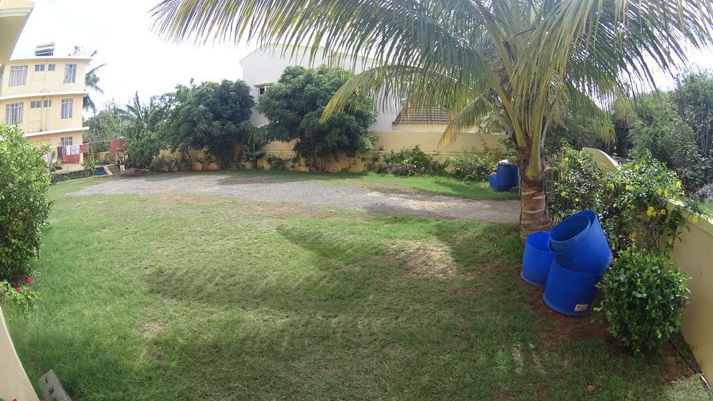 Allamanda Apartments - 100M Bain Boeuf Beach Exterior foto