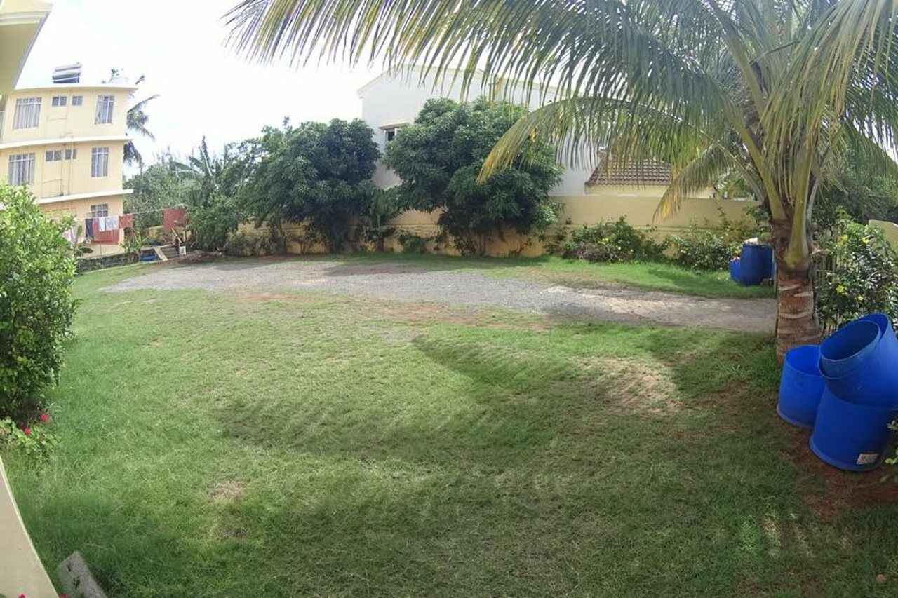 Allamanda Apartments - 100M Bain Boeuf Beach Exterior foto